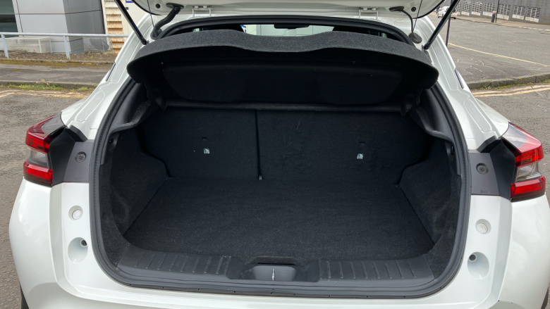 Nissan Juke 1.0 DiG-T 114 N-Connecta 5dr Petrol Hatchback